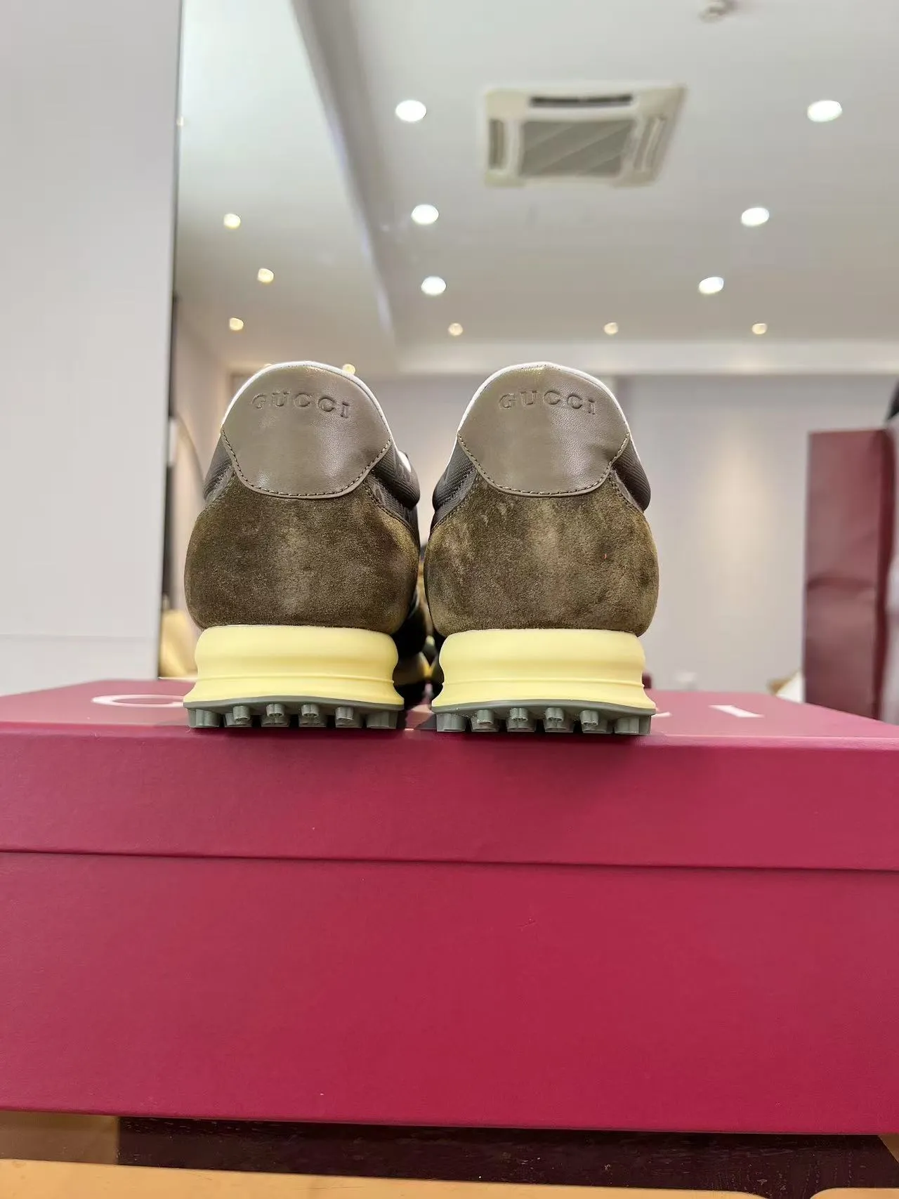 660💰GUCCI Men's New Forrest Gump Sports Shoes Light, comfortable and versatile, full of details, showing retro sports feelings Men's size 39-45